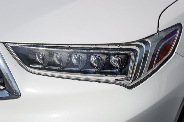 Used 2019 Acura TLX FWD image 9
