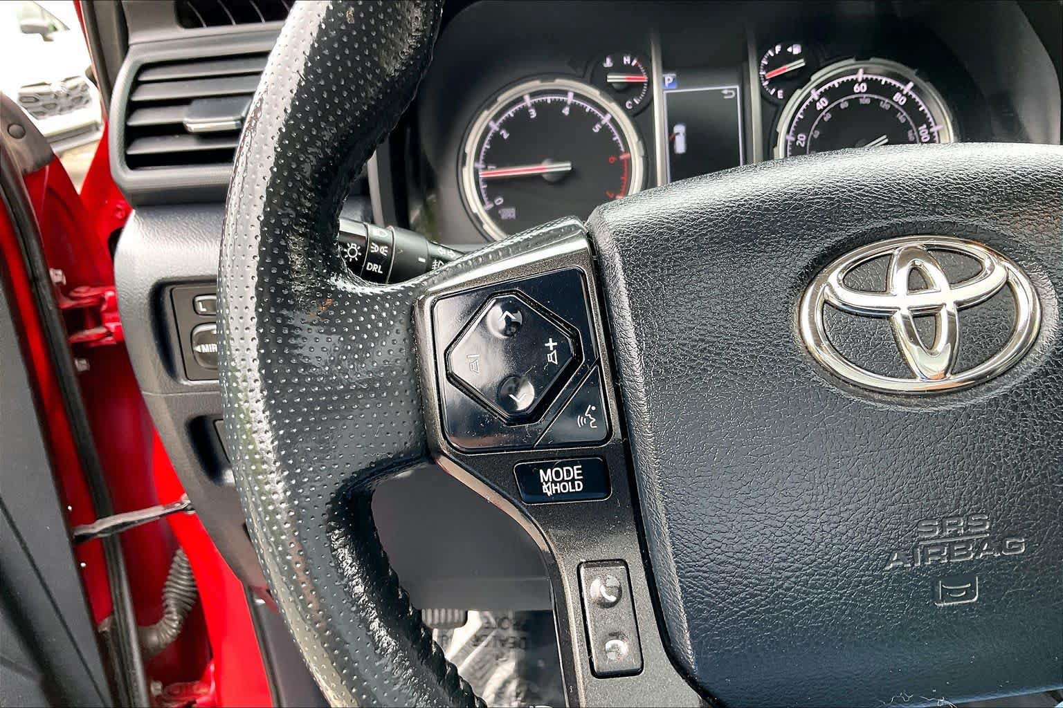 Used 2024 Toyota 4Runner TRD Off-Road Premium w/ Moonroof Package AWD/4WD image 24