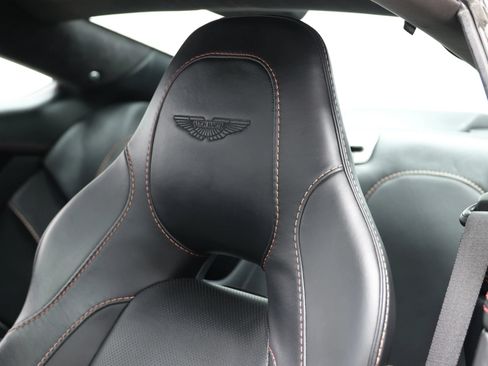 Used 2014 Aston Martin Vanquish Coupe RWD image 19