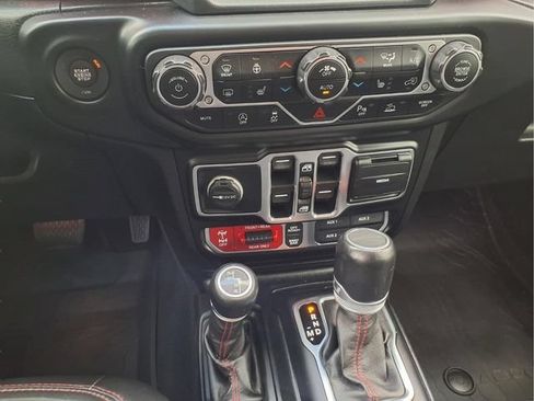 Used 2020 Jeep Gladiator Rubicon AWD/4WD image 33