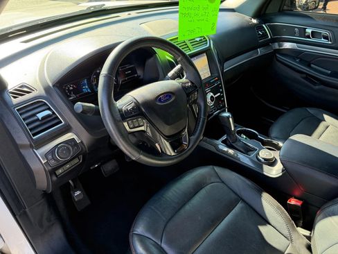 Used 2018 Ford Explorer Sport image 5