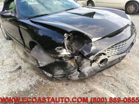Used 2005 Ford Thunderbird Deluxe image 13