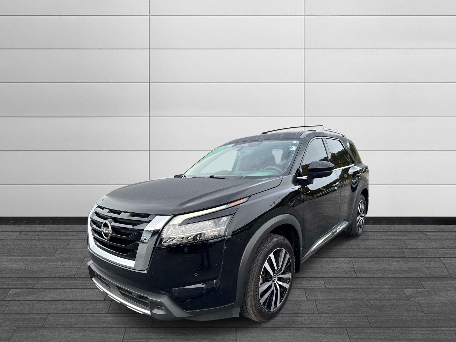 Used 2024 Nissan Pathfinder Platinum AWD/4WD image 7