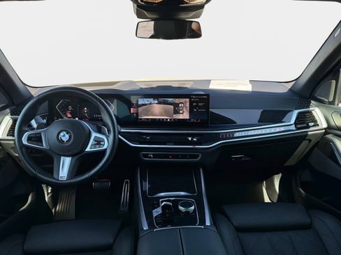Used 2025 BMW X5 sDrive40i w/ M Sport Package RWD image 35