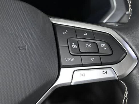 Certified 2023 Volkswagen Tiguan SE w/ Panoramic Sunroof Package image 22