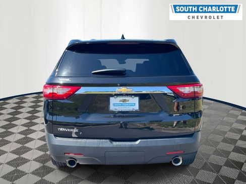 Used 2021 Chevrolet Traverse LS image 6
