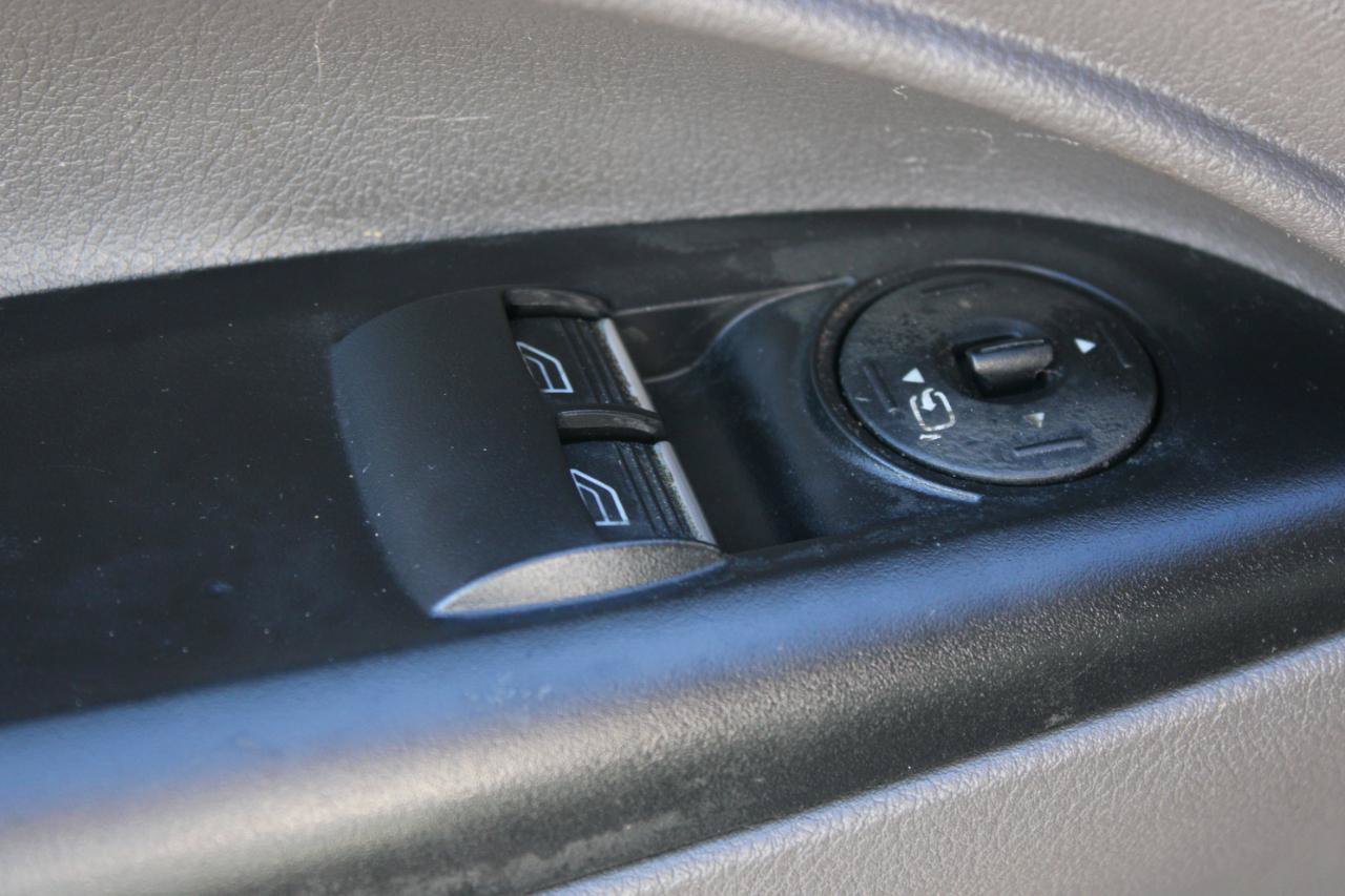 Used 2021 Ford Transit Connect XLT FWD image 15
