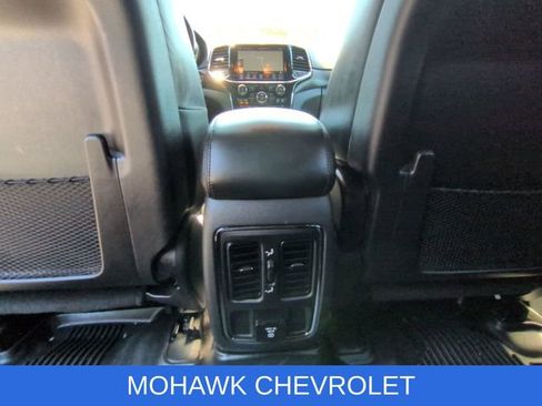 Used 2019 Jeep Grand Cherokee Altitude AWD/4WD image 22