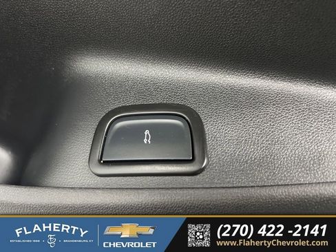 Used 2025 GMC Acadia Elevation image 24