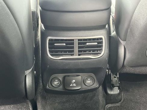 Certified 2023 Hyundai Santa Fe Calligraphy FWD image 18
