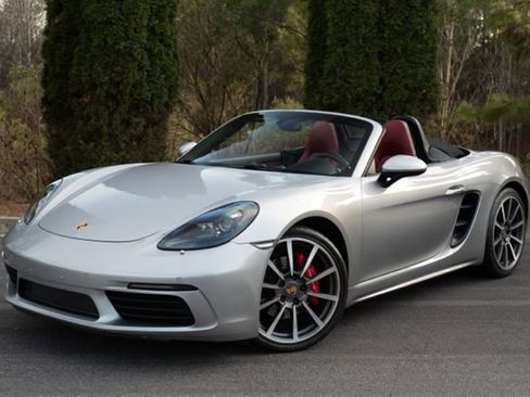 Used 2020 Porsche 718 Boxster S image 1