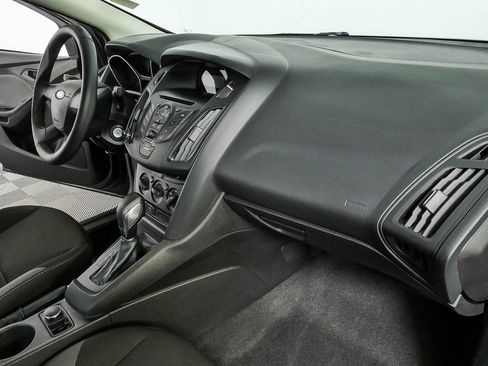 Used 2014 Ford Focus S FWD image 20