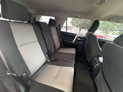 Used 2018 Toyota 4Runner SR5 AWD/4WD image 27