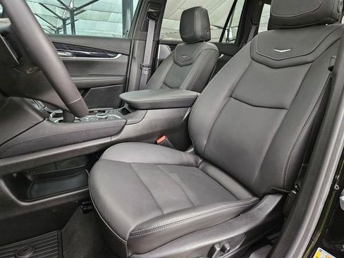 New 2025 Cadillac XT6 Premium Luxury w/ Technology Package image 11