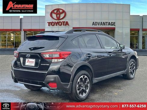 Used 2023 Subaru Crosstrek 2.0i image 7