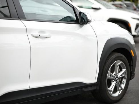 Used 2023 Hyundai Kona SEL AWD/4WD image 8