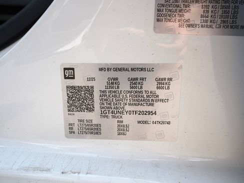 New 2026 GMC Sierra 2500 SLT w/ Texas SLT Premium Package AWD/4WD image 29