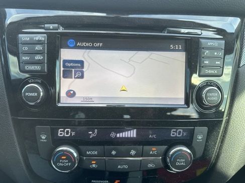 Used 2015 Nissan Rogue SL FWD image 13