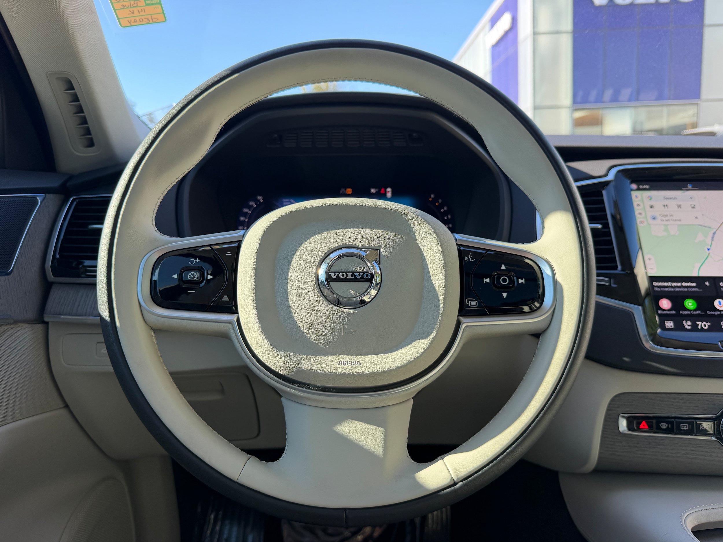 Certified 2025 Volvo XC90 B6 Plus w/ Protection Package Premier AWD/4WD image 17