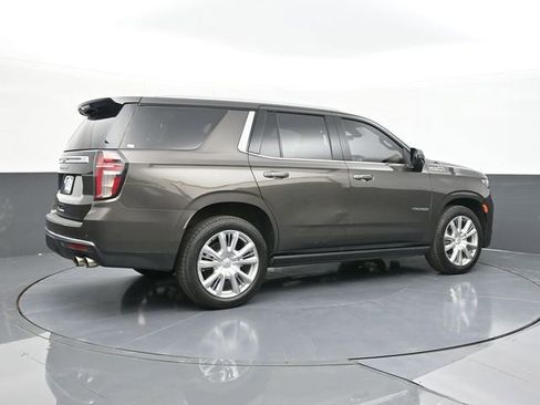 Used 2021 Chevrolet Tahoe High Country w/ Premium Package image 15