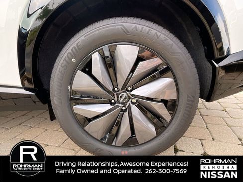 New 2024 Nissan Ariya AWD image 5