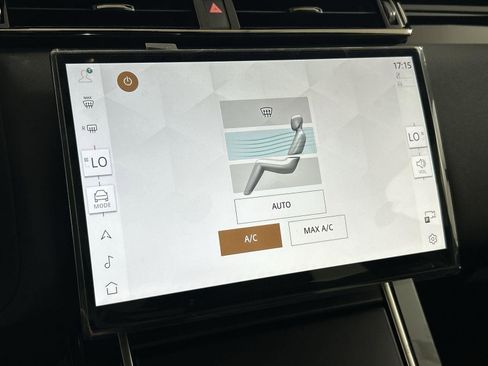 Certified 2026 Land Rover Range Rover Velar Dynamic SE image 15