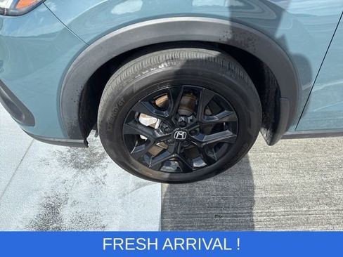 Used 2025 Honda HR-V Sport image 18