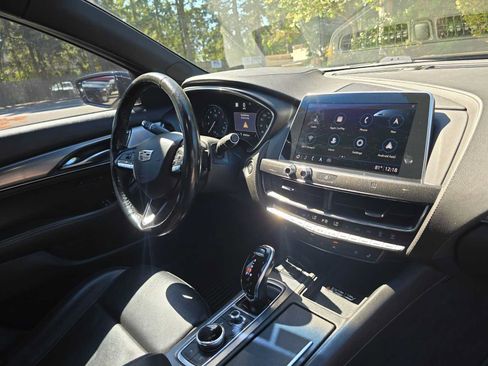 Used 2020 Cadillac CT5 Premium Luxury RWD image 10