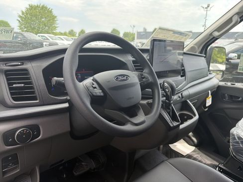 New 2026 Ford Transit 250 148 Medium Roof RWD image 29