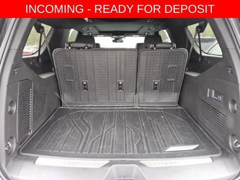 Used 2025 Chevrolet Suburban Premier w/ Sun And Tow Package AWD/4WD image 2
