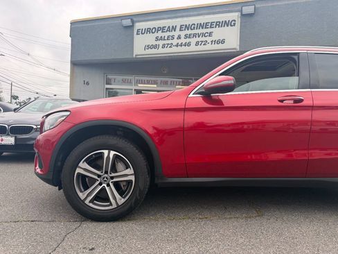 Used 2019 Mercedes-Benz GLC 300 4MATIC image 11