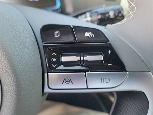 New 2025 Hyundai Elantra Sport w/ Cargo Package FWD image 9