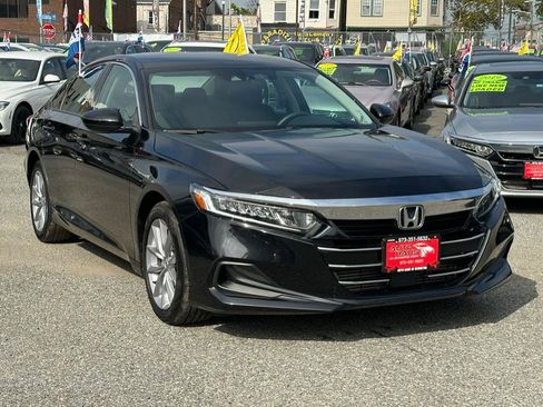 Used 2021 Honda Accord LX image 3