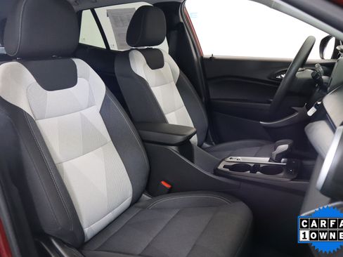 Certified 2025 Chevrolet Trax LS image 20