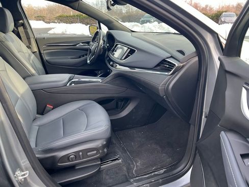 Used 2023 Buick Enclave Essence w/ Experience Buick Package image 10