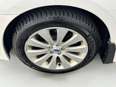 Used 2012 Subaru Legacy 2.5i Limited w/ Popular Pkg 2 AWD/4WD image 11