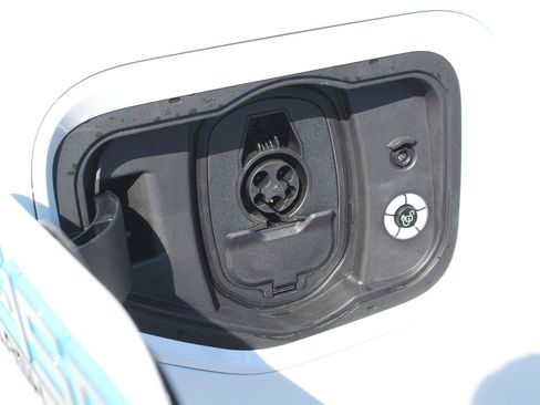 New 2025 Ford F150 Lightning Flash image 22