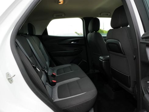 Used 2022 Chevrolet TrailBlazer LS image 19