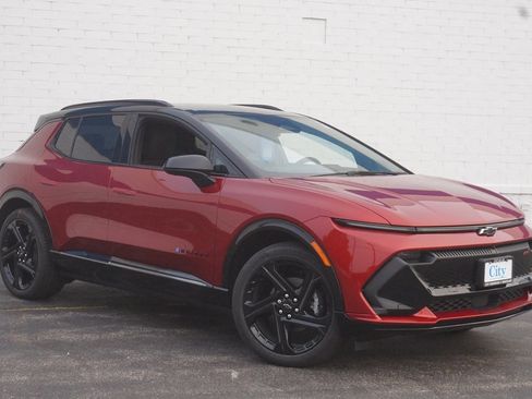 New 2026 Chevrolet Equinox EV RS image 3