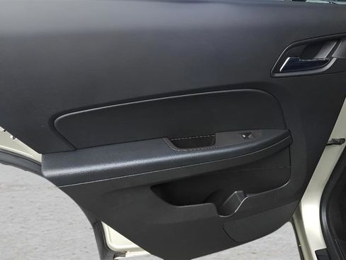 Used 2014 Chevrolet Equinox LTZ AWD/4WD image 20