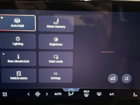 Used 2025 Ford Expedition Platinum AWD/4WD image 32