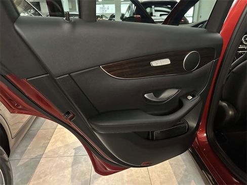 Certified 2022 Mercedes-Benz GLC 300 4MATIC image 17