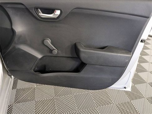 Used 2018 Kia Rio LX image 27