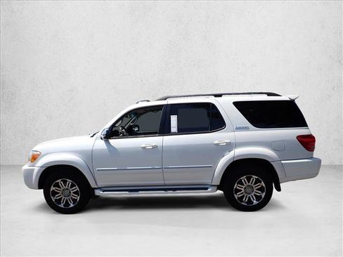 Used 2007 Toyota Sequoia Limited AWD/4WD image 2
