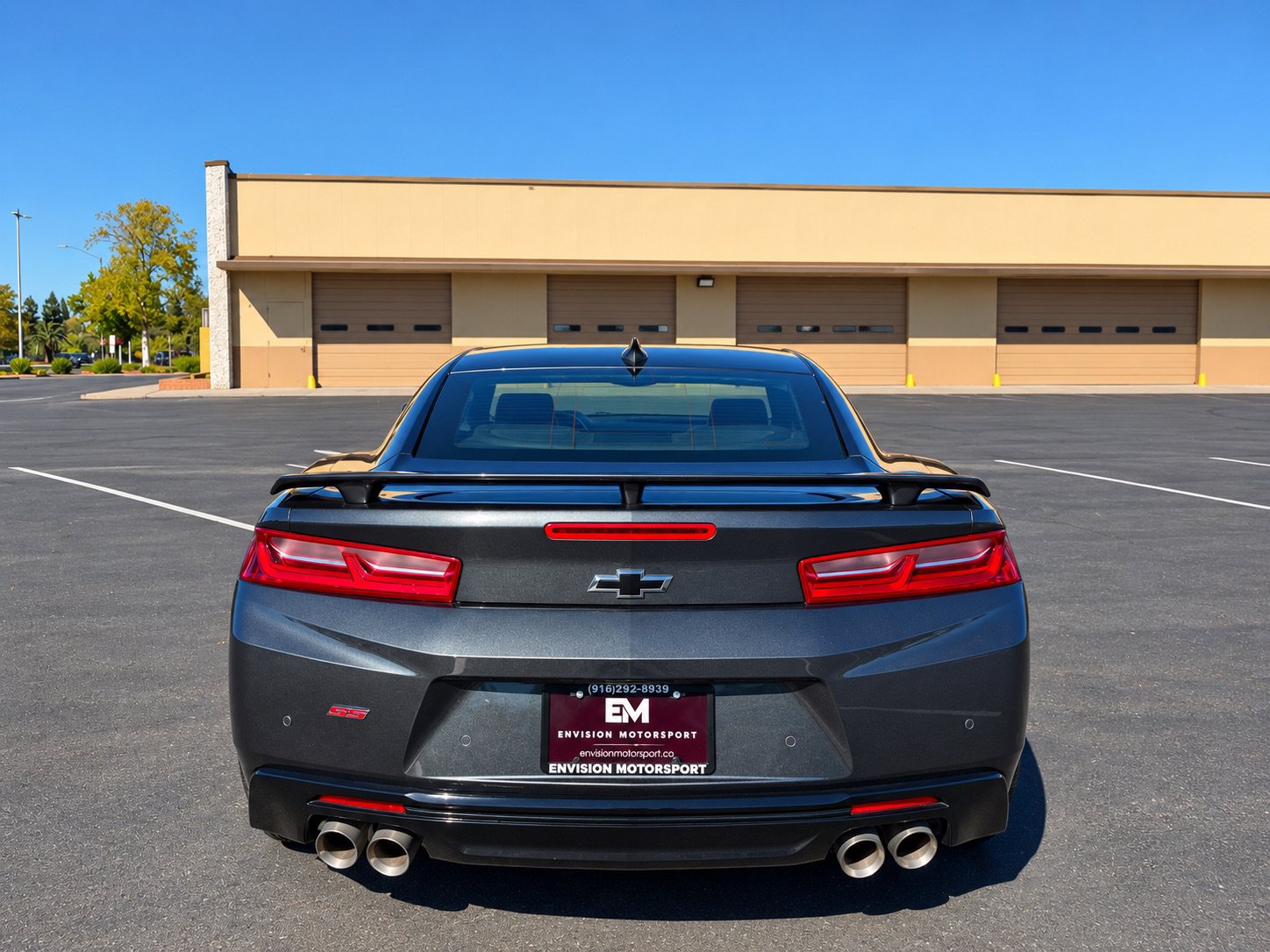Used 2018 Chevrolet Camaro SS RWD image 6