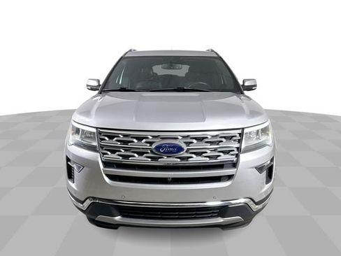 Used 2019 Ford Explorer Limited w/ Class III Trailer Tow Package FWD image 3