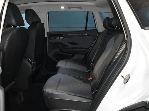 New 2026 Volkswagen Tiguan SE AWD/4WD image 16
