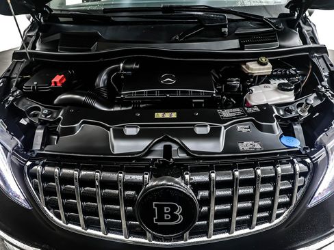 Used 2023 Mercedes-Benz Metris Passenger image 11