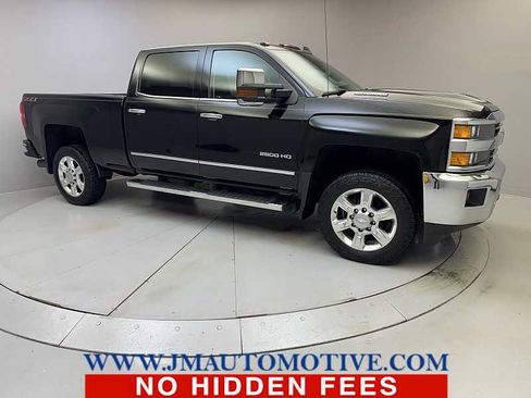 Used 2018 Chevrolet Silverado 2500 LTZ w/ Duramax Plus Package AWD/4WD image 7