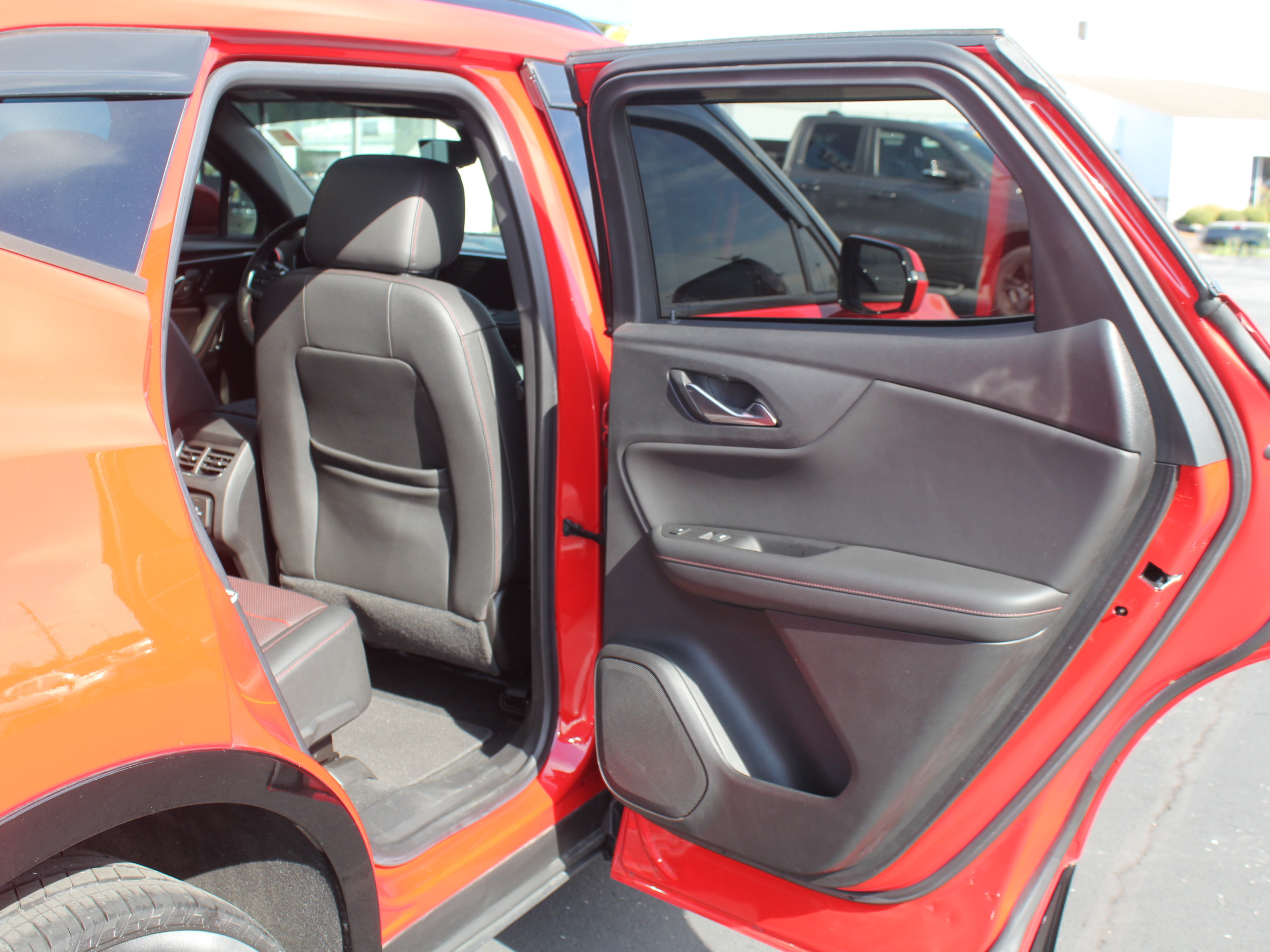 Used 2021 Chevrolet Blazer RS w/ Enhanced Convenience Package FWD image 24